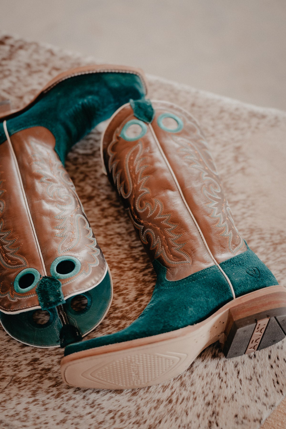 Futurity Boon Western Boot by Ariat (Turquoise Rough Out & Gold)
