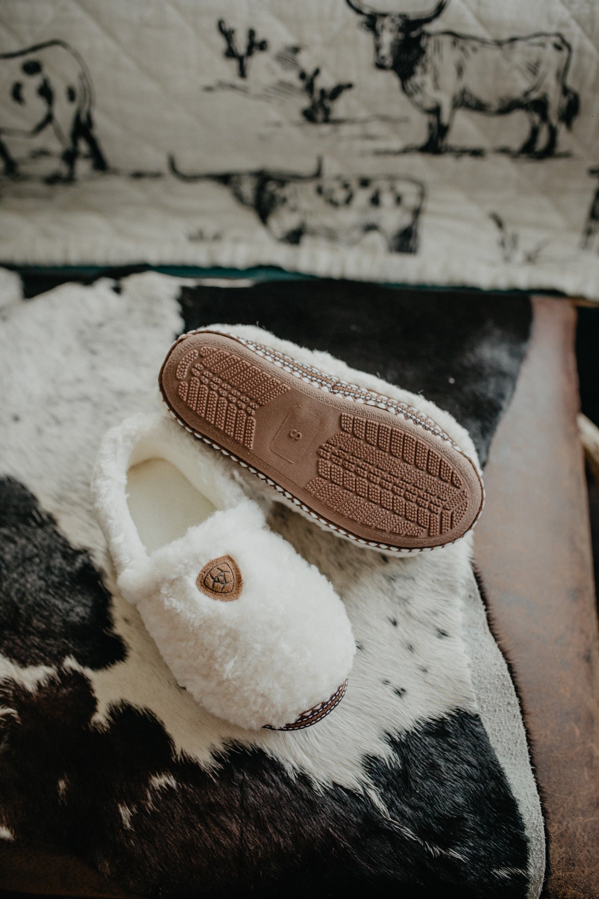 Youth Girls Ariat "Snuggle" Slippers