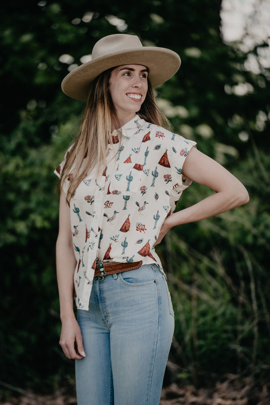 'Linette' Roadrunner Short Sleeve Collared Shirt (S & M Only)