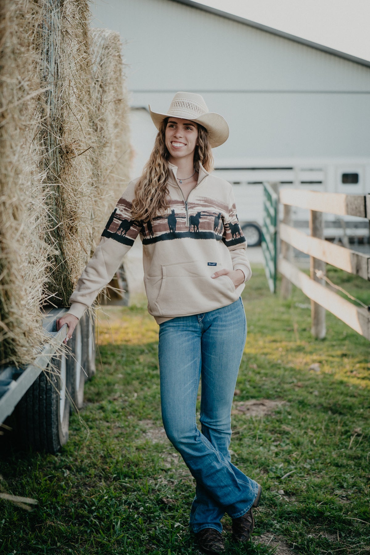 'Mellie' Women's Wrangler Scenic Pullover (XL ONLY)
