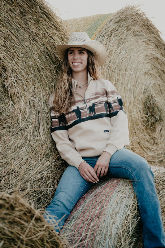 'Mellie' Women's Wrangler Scenic Pullover (XL ONLY)