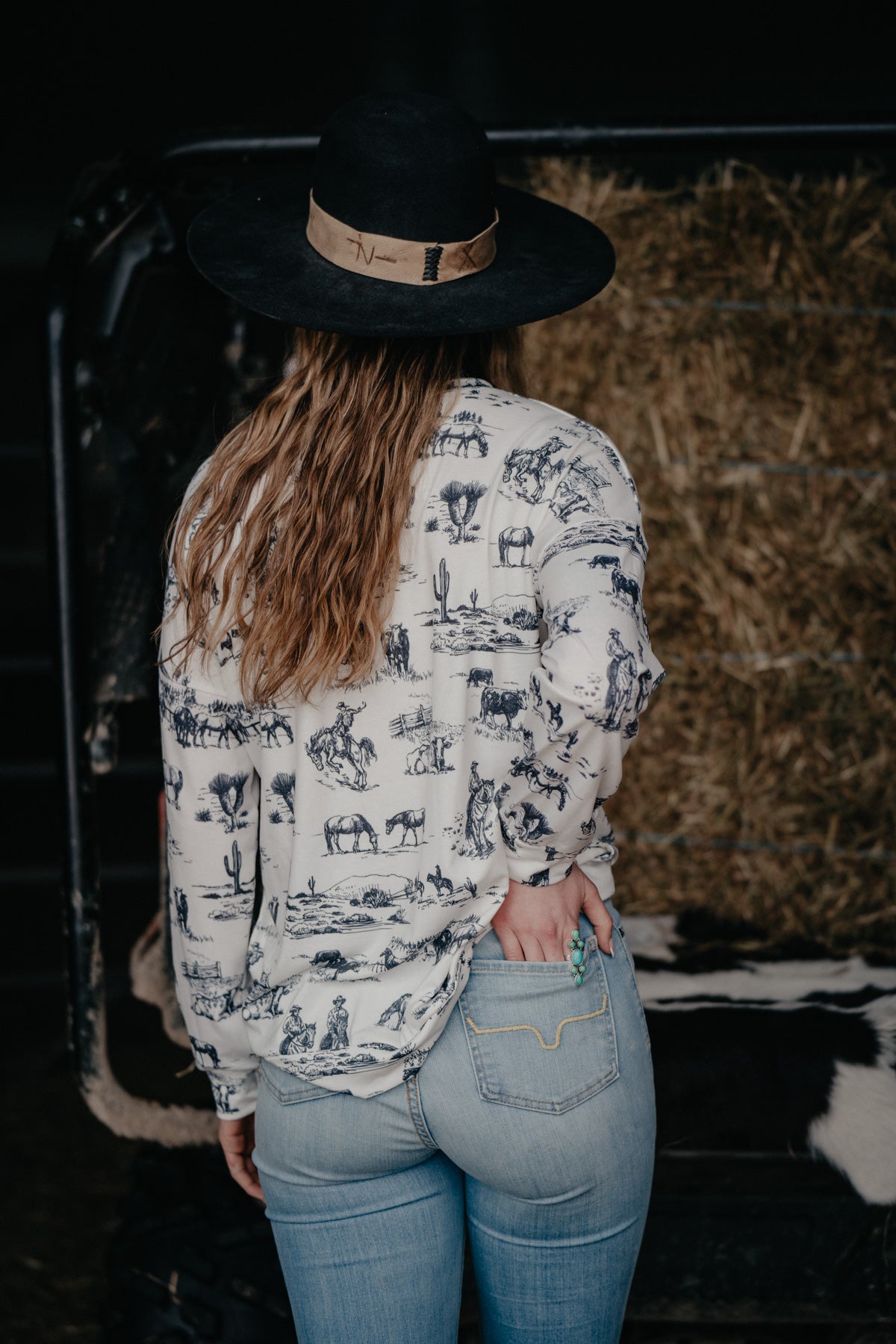 'Heidi' Herd Print Lightweight Pocketed Sweatshirt (S-XL)