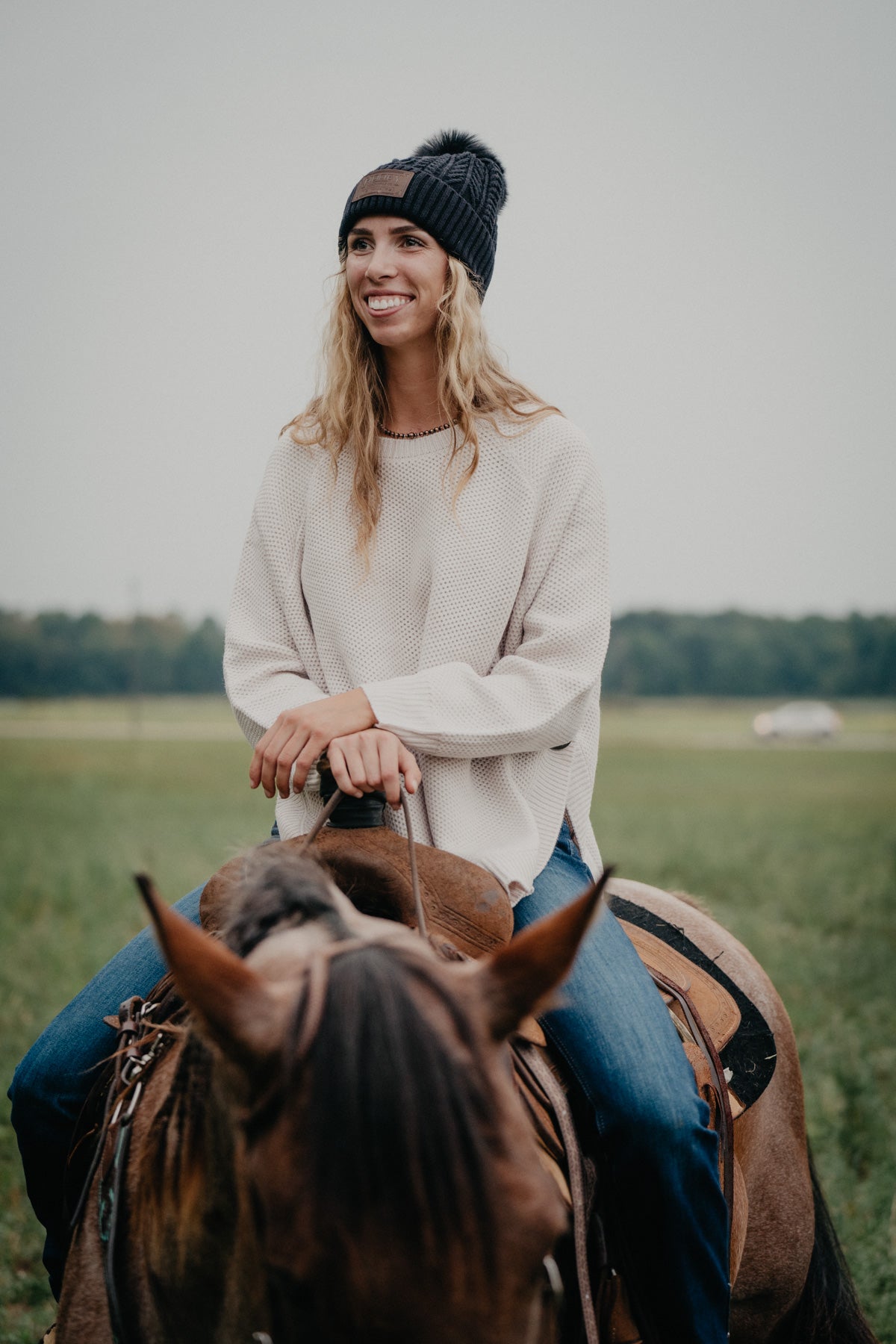 'Texanna' Women's Round Hem Sweater (1 Ivory L Only)