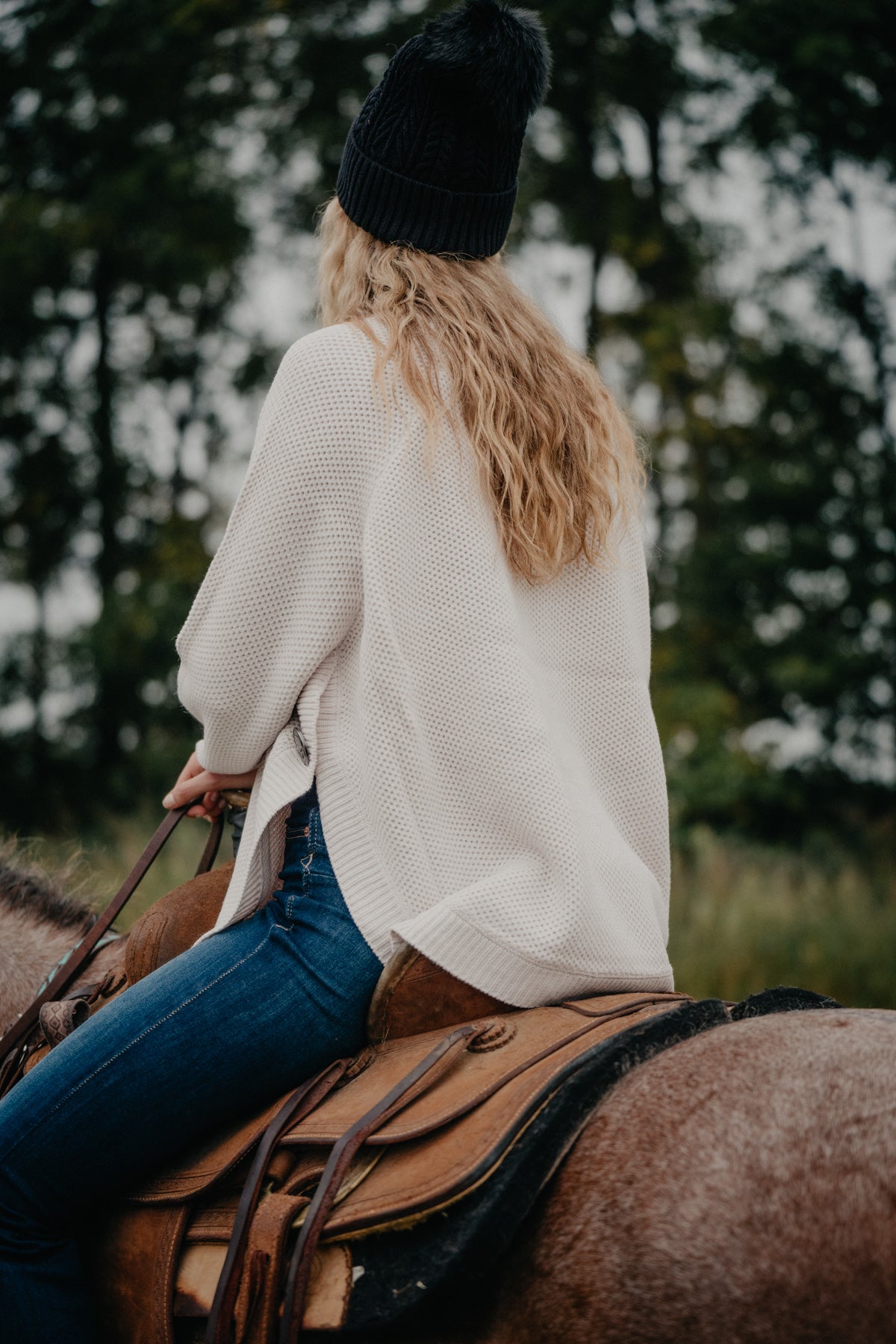 'Texanna' Women's Round Hem Sweater (1 Ivory L Only)