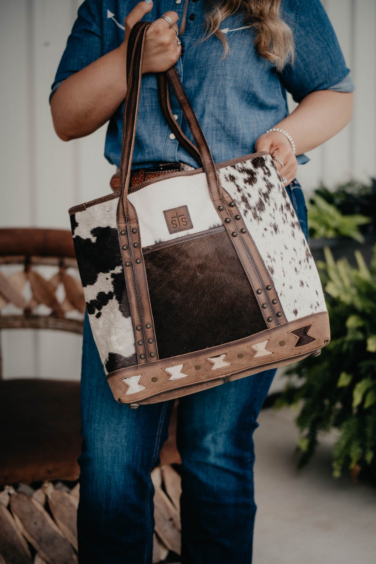 Roswell Cowhide Tote by STS Ranchwear