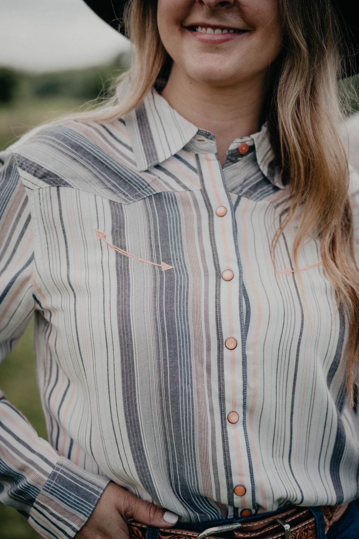 'Georgia' Women's Peach Pinstripe Long Sleeve Pearl Snap Shirt (XS-XXL)