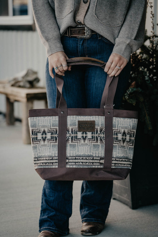 Pendleton {Harding Grey Star} Zippered Tote Bag