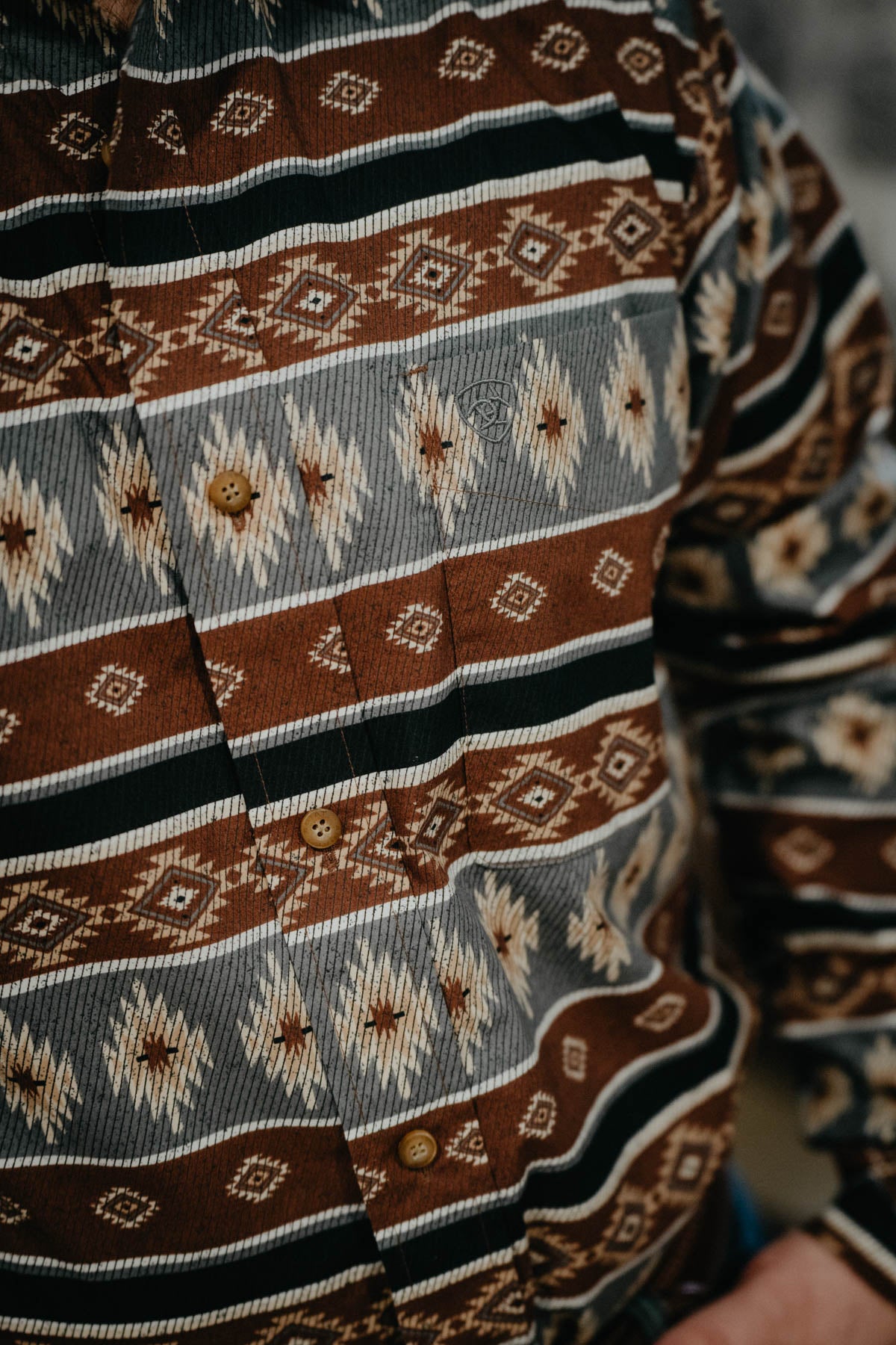'Nelly' Men's Ariat Retro Aztec Long Sleeve Shirt