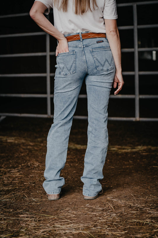 Wilder Valley' Wrangler Retro High Rise Corduroy Trouser Jean (30