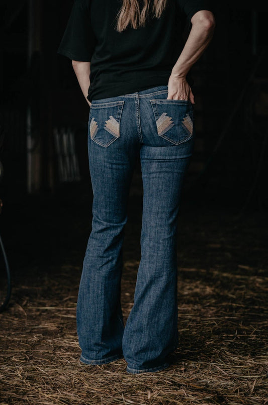 Ryann' Ultra High Rise Wide Leg Tomboy Jean by Ariat – Cold Cactus Inc.