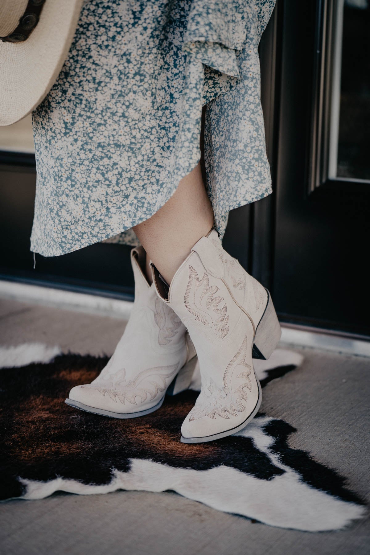 Ariat Chandler Suede Bootie Cloud White Cold Cactus Inc