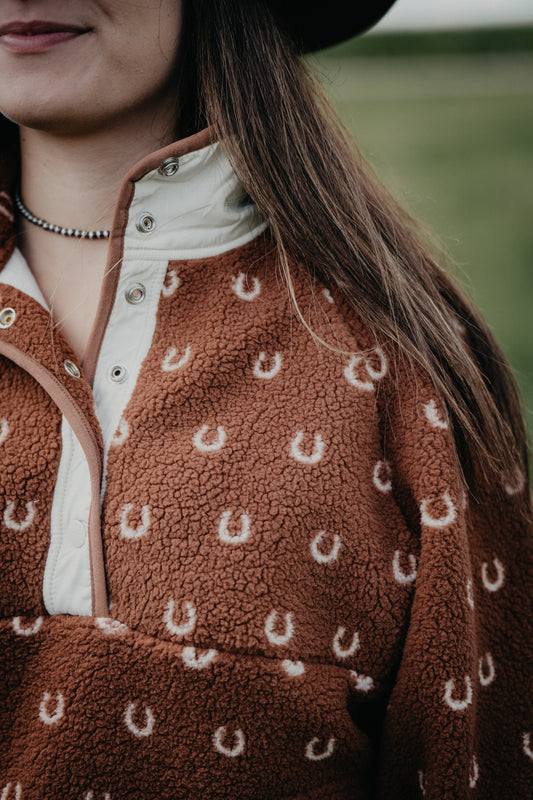 'Andie' Women's Horseshoe Brown Sherpa (XS-L)