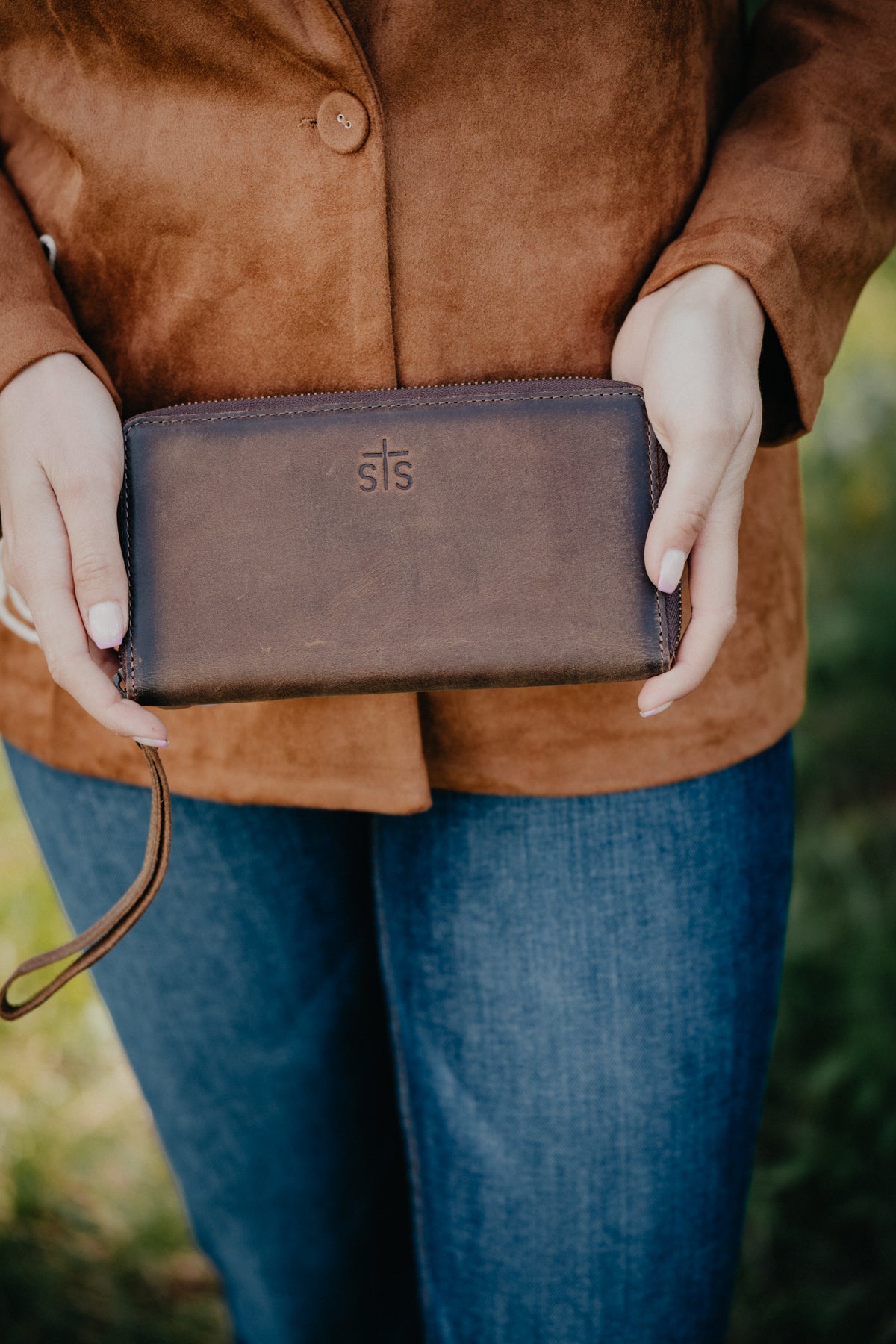 'Bentley' Cowhide Tornado Wallet by STS Ranchwear 2