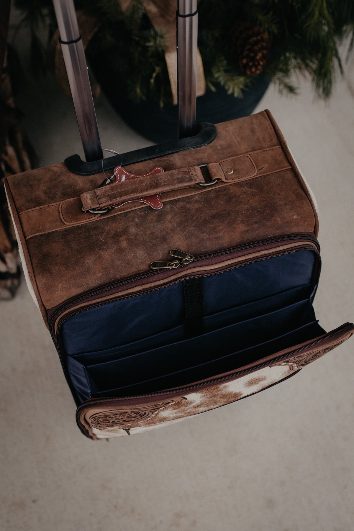 Medium Cowhide Luggage Bag