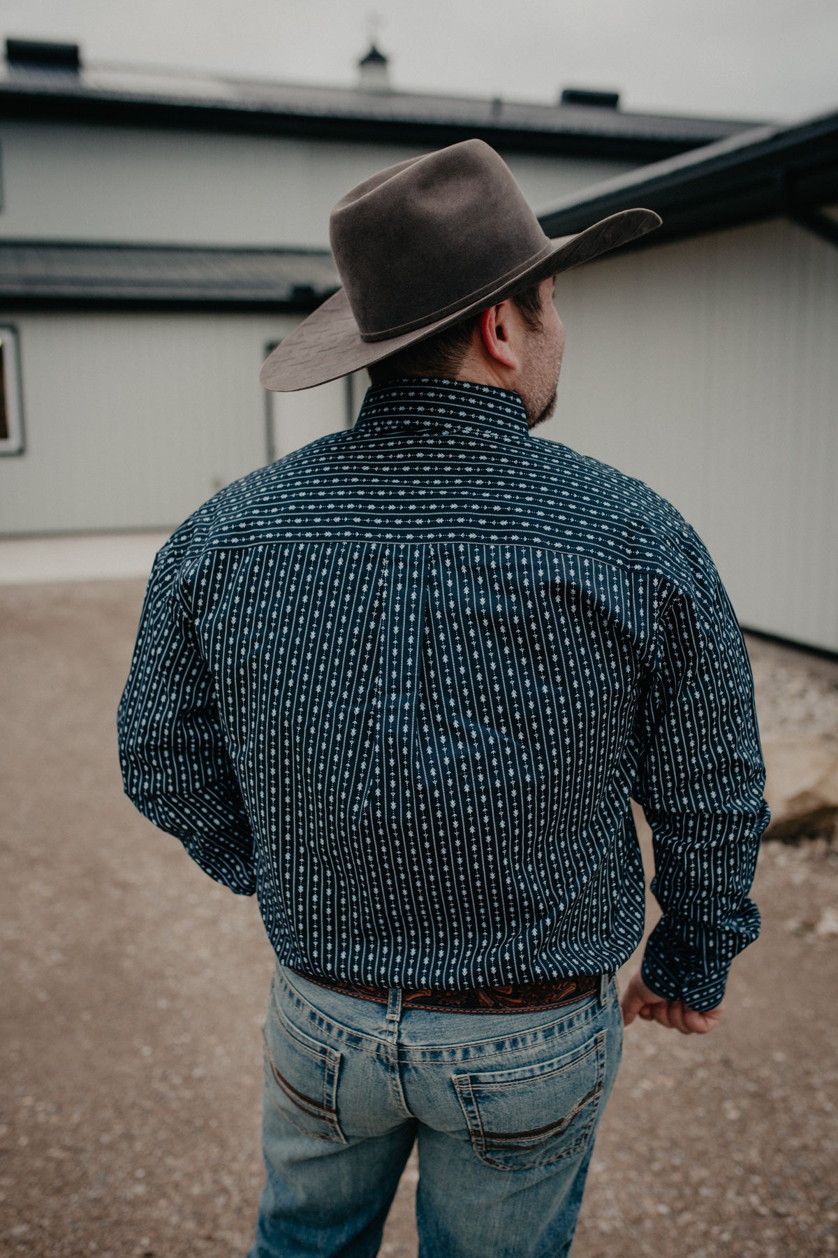 Wrangler George Strait Navy Arrowhead Button Up (M & XL ONLY)