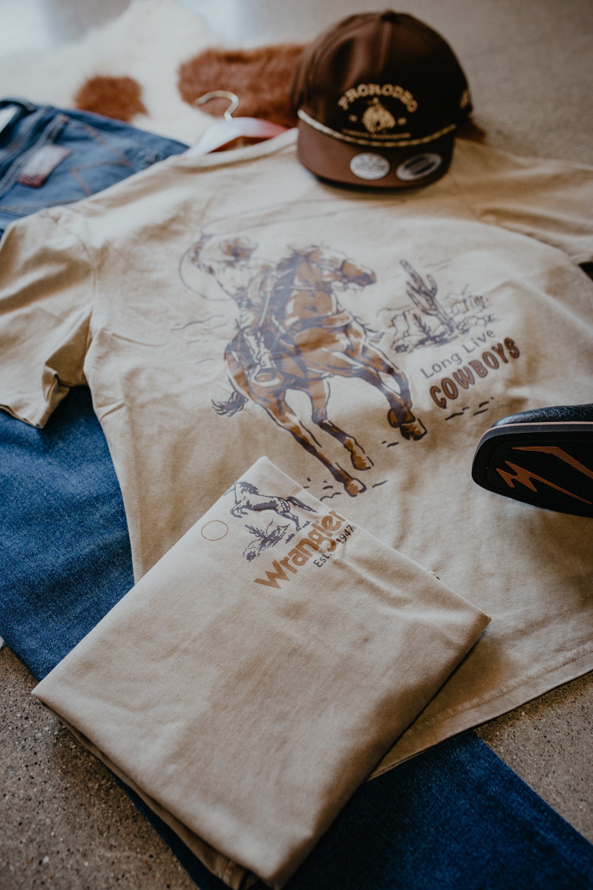 'Lasso Cowboy' Men's Wrangler Tee (S-XXL)