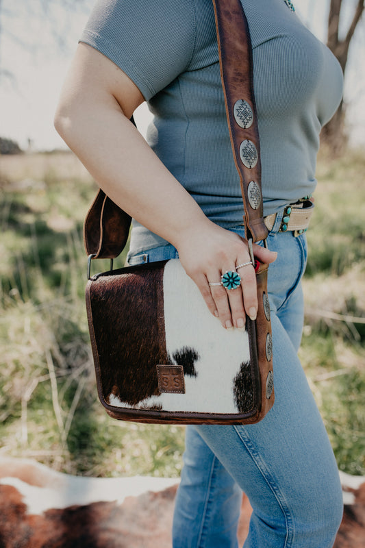 Vaquero Concho Della Crossbody Cowhide STS33895