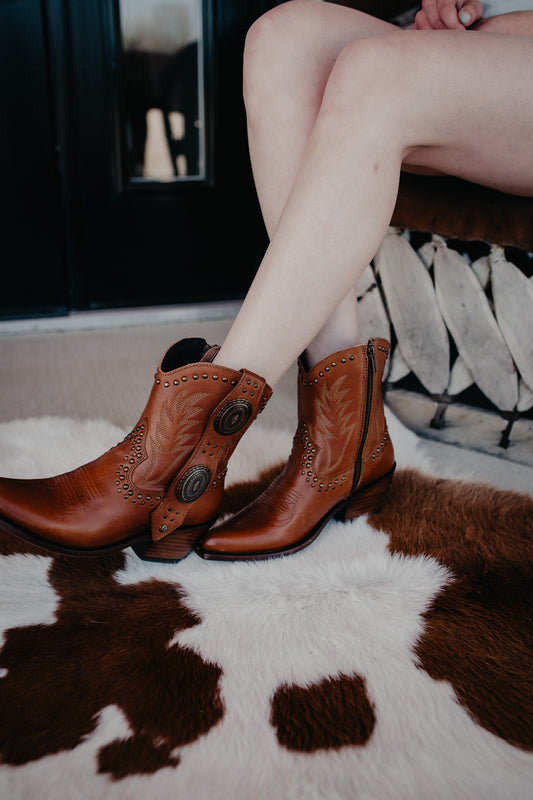 'Shirley' Warm Amber Concho Boot By Liberty Black