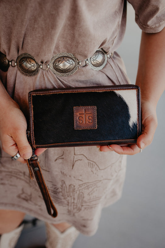 Vaquero Concho Cowhide Bifold Wallet STS64308