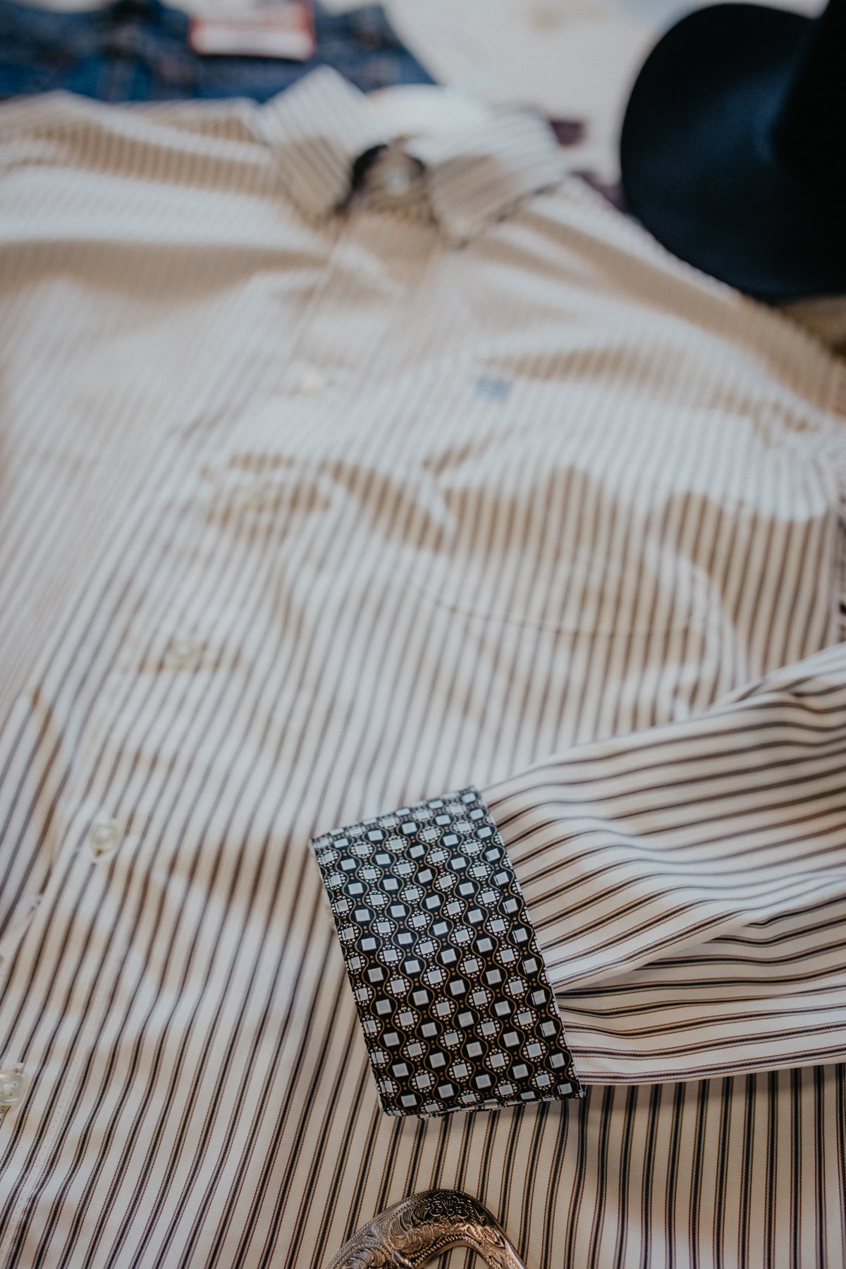 'Raymond' Striped CINCH Classic Fit Long Sleeve Button Down Shirt (S-XXL)