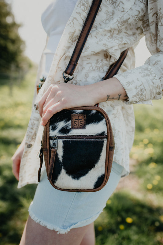 'Auzlyn' Cowhide Crossbody bag By STS Ranchwear