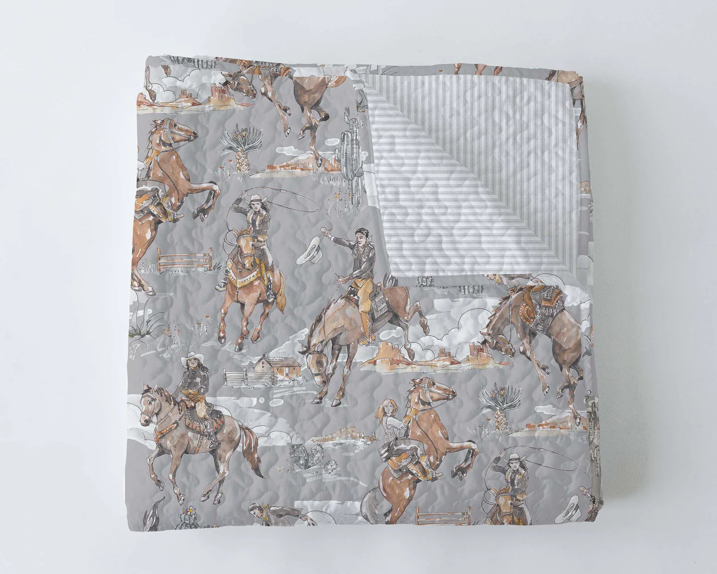 'Birdie Cowgirl Scene on Grey' Quilt Set (Twin, Queen, King)