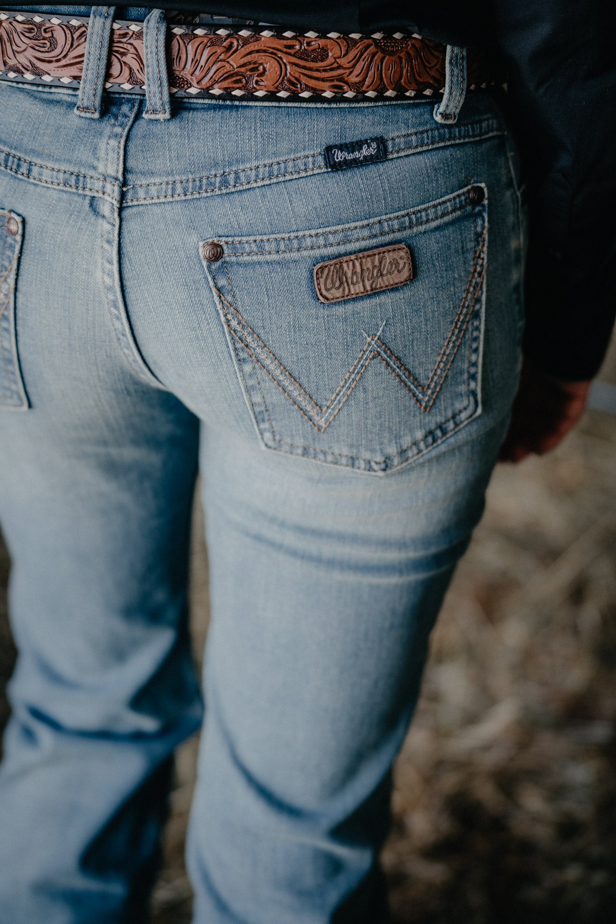 Wrangler jeans hot sale back pocket