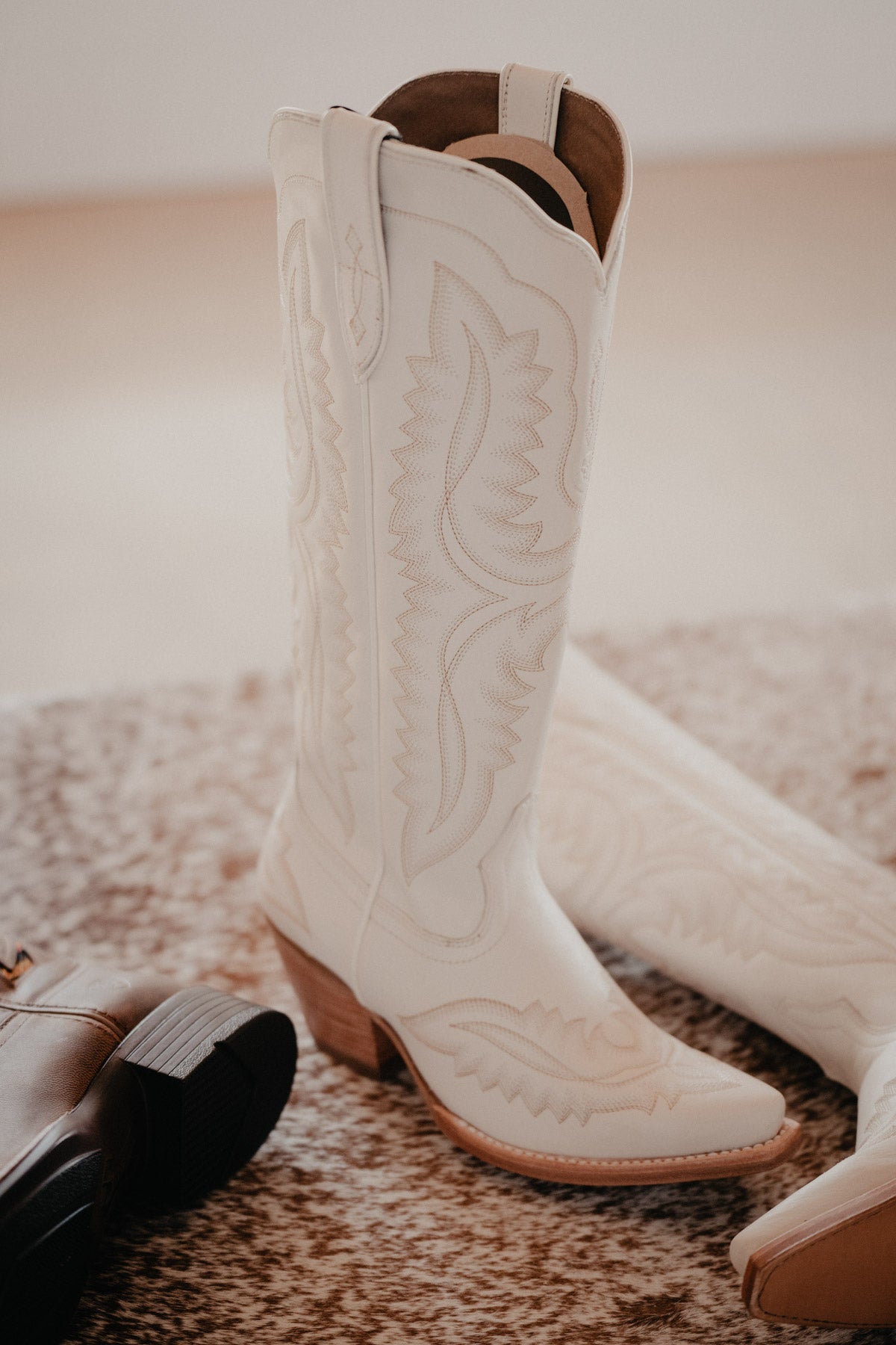 Cowboy boots 2024 for women white