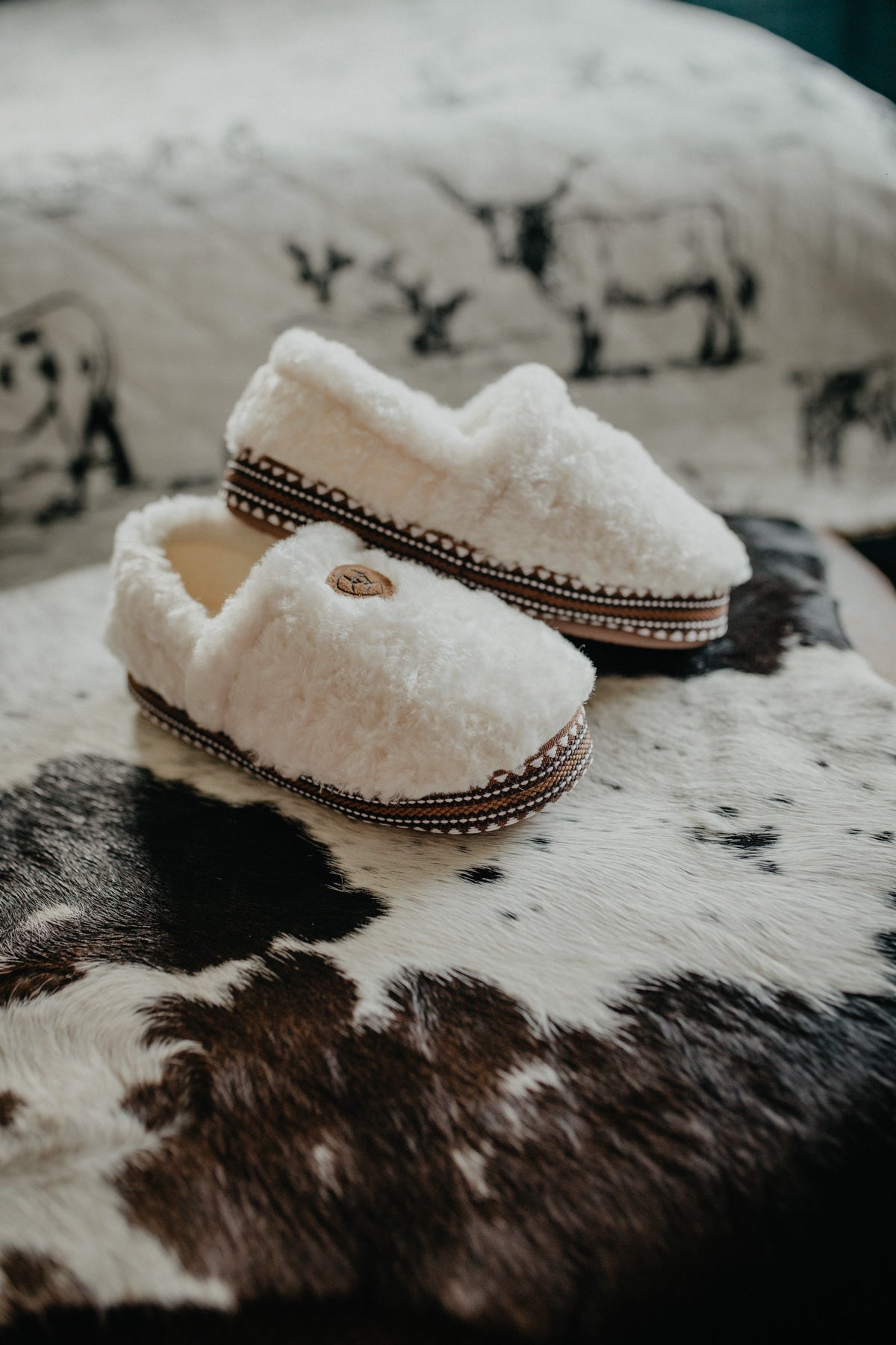 Youth Girls Ariat "Snuggle" Slippers