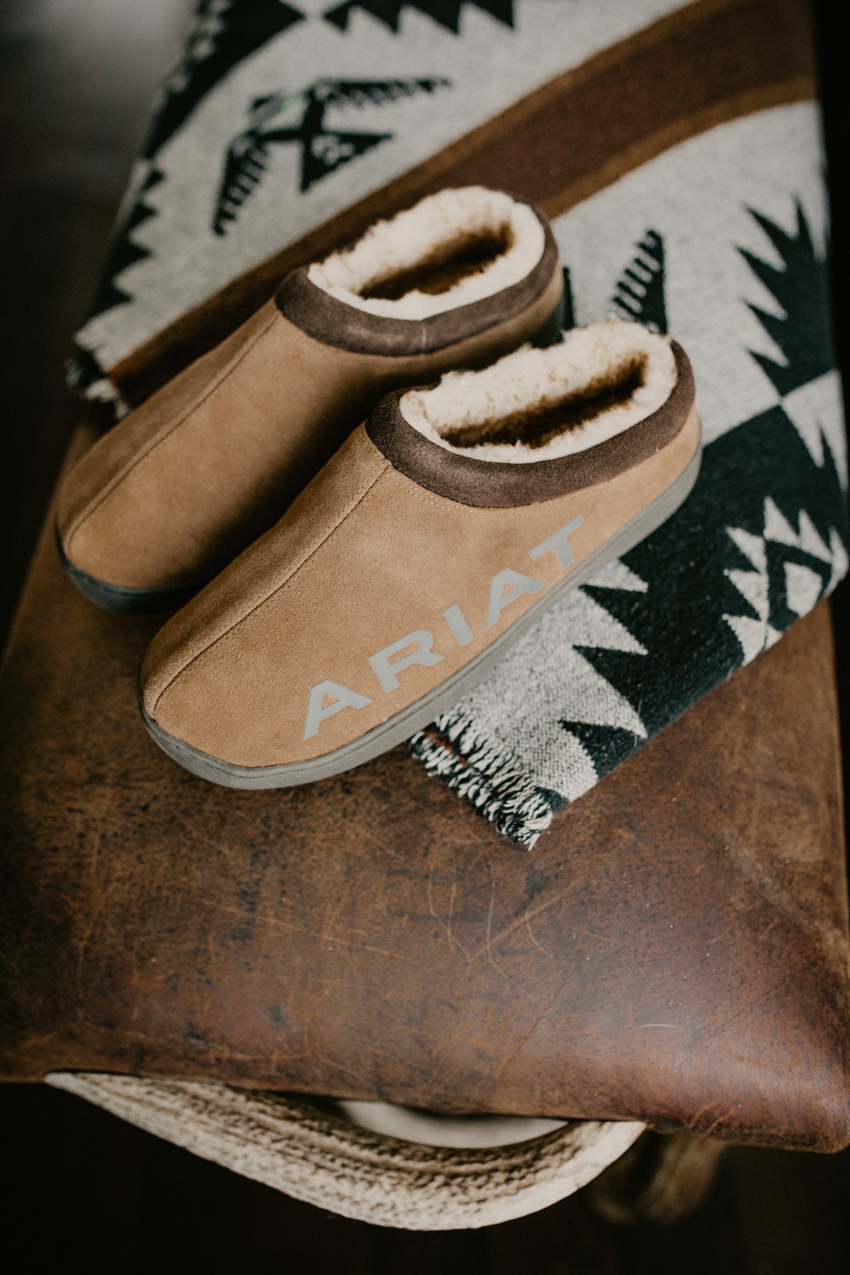 Men's Ariat Logo Clog Slippers (Sizes 8-13)